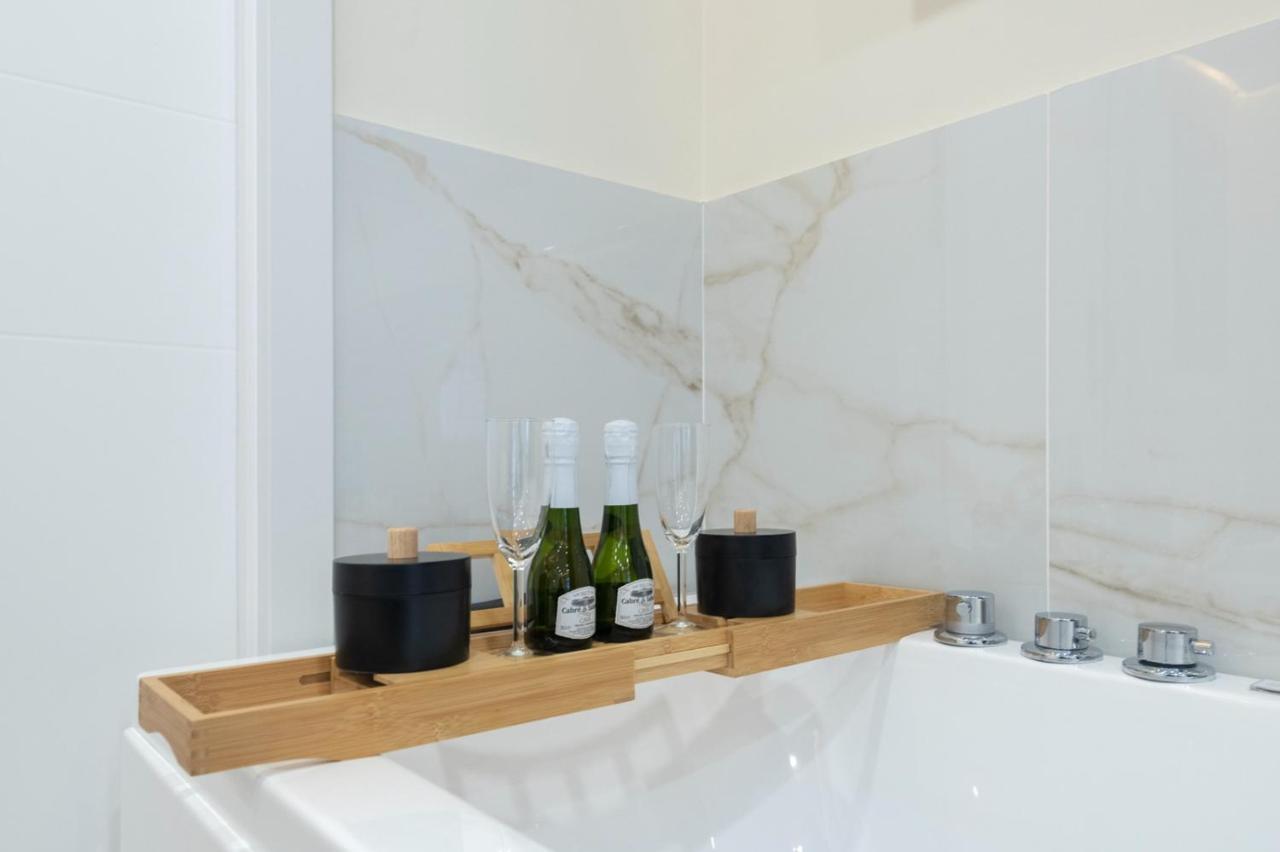 Luxury Apartment Jacuzzi Malaga Exterior photo